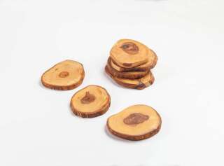 Olive wood coaster, approx. 8–10 cm
